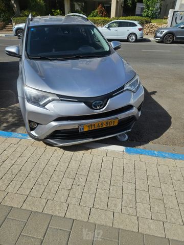 מודעת רכב טויוטה RAV4