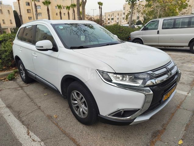 מודעת רכב מיצובישי אאוטלנדר