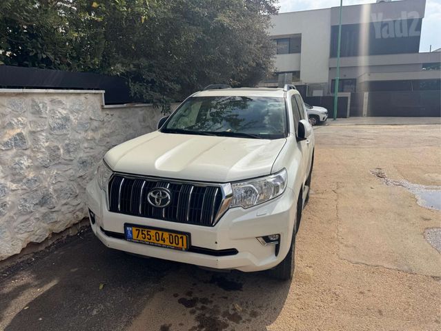 מודעת רכב טויוטה לנד קרוזר