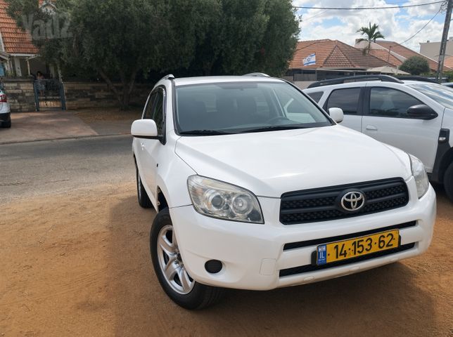 מודעת רכב טויוטה RAV4