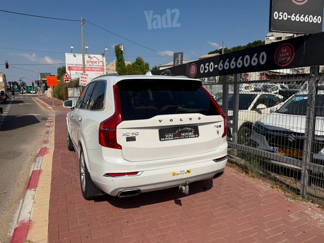 מודעת רכב וולוו XC90
