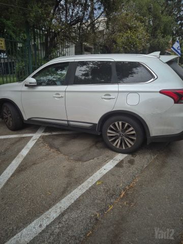מודעת רכב מיצובישי אאוטלנדר