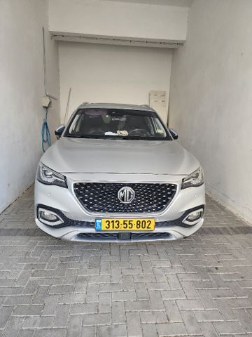 מודעת רכב אם ג'י EHS PHEV