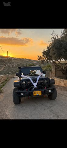 מודעת רכב ג'יפ רנגלר