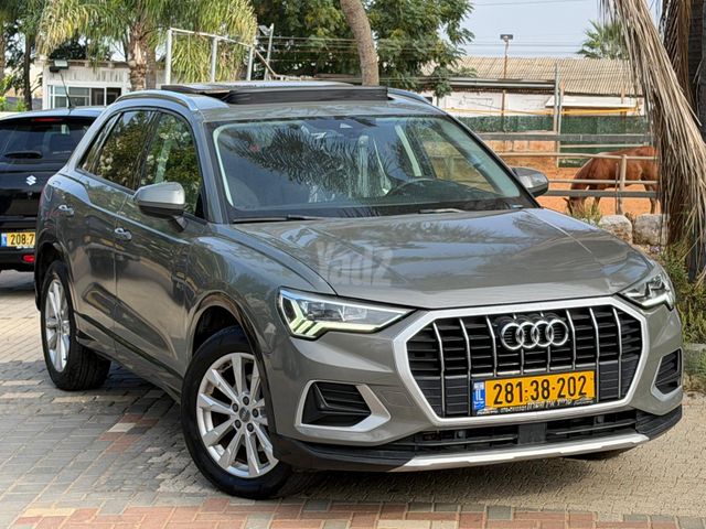 מודעת רכב אאודי Q3 2