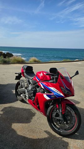 מודעת רכב הונדה CBR650R