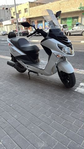 מודעת רכב סאן יאנג ג'וי רייד 125