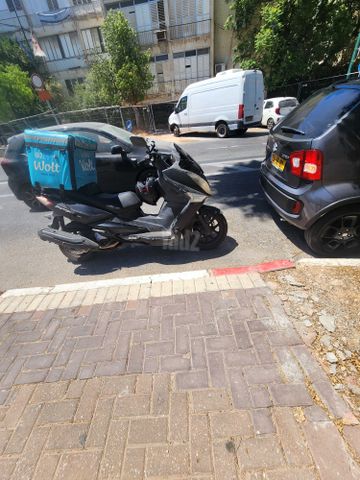 מודעת רכב סאן יאנג ג'וי-מקס 250