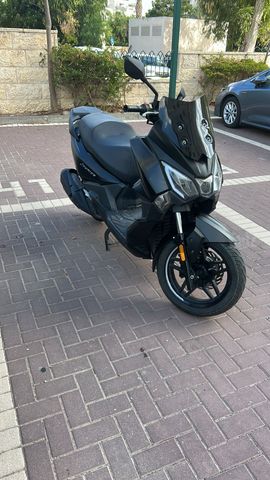 מודעת רכב סאן יאנג ג'וירייד 300 16
