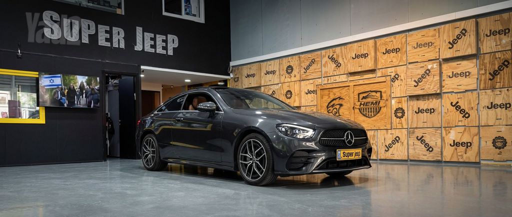 מודעת רכב מרצדס-בנץ E-class