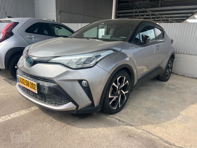 מודעת רכב טויוטה C-HR