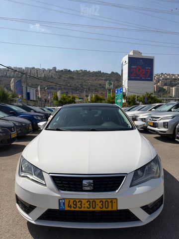 מודעת רכב סיאט לאון