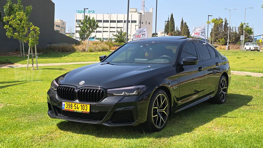 מודעת רכב ב מ וו סדרה 5