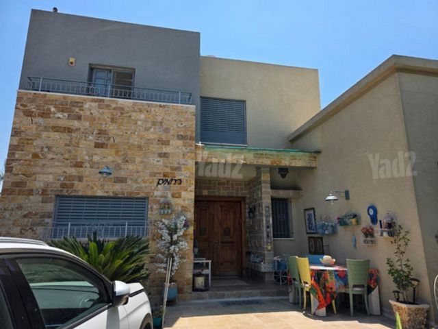 הגפן 769