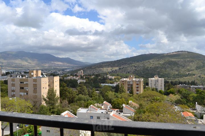יחיעם 27