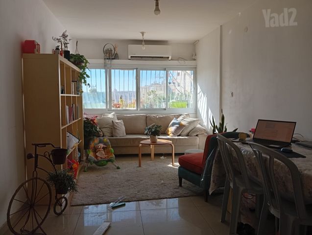 הנורית 108