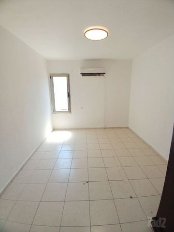 איינשטיין 23