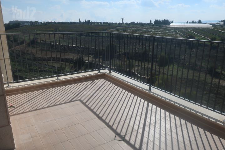 יצחק ארנסט נבנצל 8