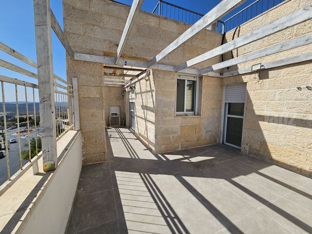 הרב מאיר חדש 8