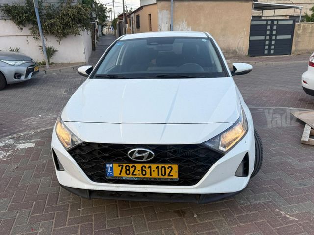 מודעת רכב יונדאי i20