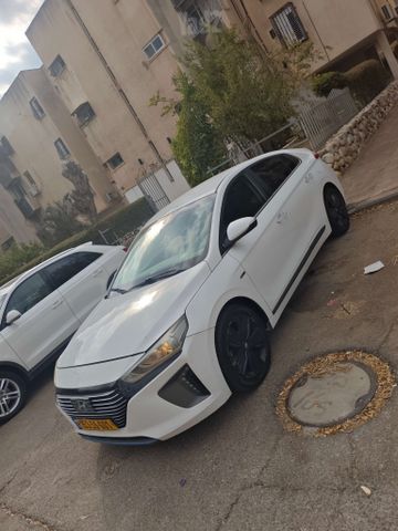 מודעת רכב יונדאי איוניק