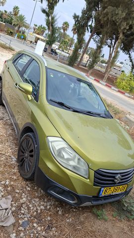 מודעת רכב סוזוקי קרוסאובר