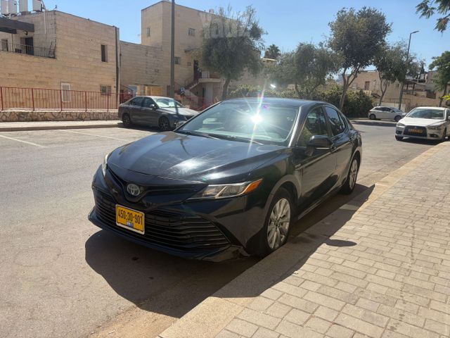 מודעת רכב טויוטה קאמרי