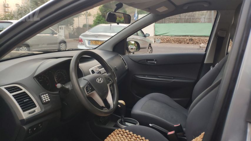מודעת רכב יונדאי i20