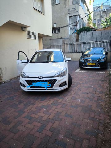 מודעת רכב יונדאי i20