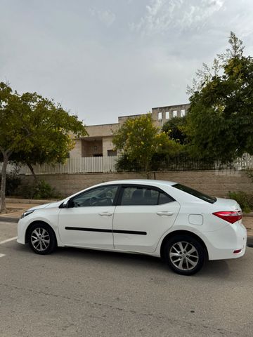 מודעת רכב טויוטה קורולה