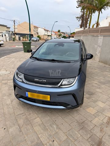 מודעת רכב בי.ווי.די דולפין
