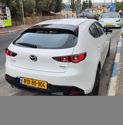 3 4X4 Premium אוט׳ האצ'בק 5 דל 2.5 (227 כ״ס)