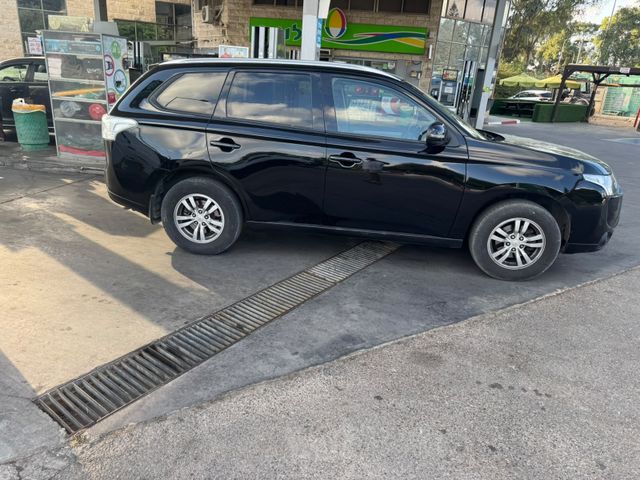 מודעת רכב מיצובישי אאוטלנדר