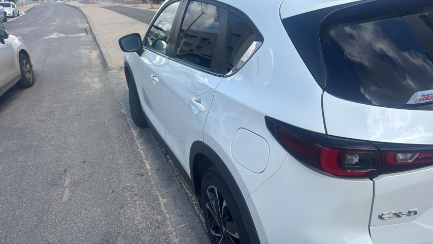 מודעת רכב מאזדה CX-5