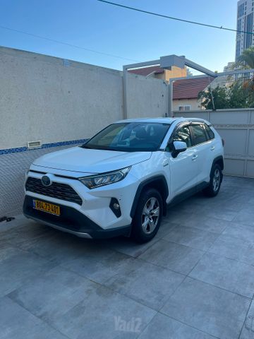 מודעת רכב טויוטה RAV4