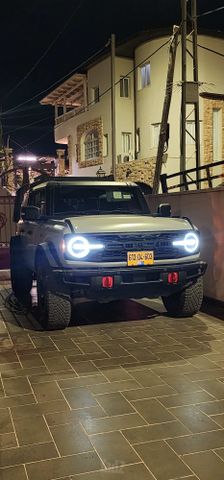 ברונקו Luxury אוט׳ ג'יפ שטח קשוח 5 מק 4 דל 2.7 (330 כ״ס)