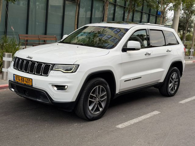 מודעת רכב ג'יפ גרנד צ'ירוקי