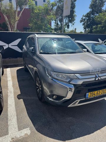 מודעת רכב מיצובישי אאוטלנדר