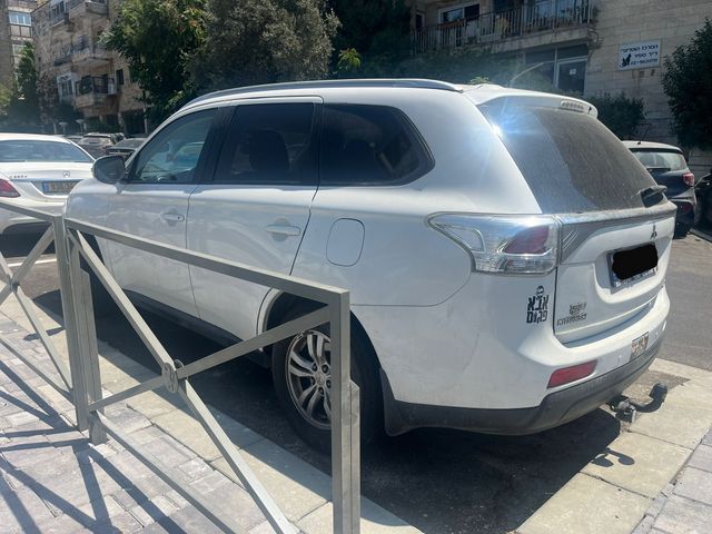 מודעת רכב מיצובישי אאוטלנדר