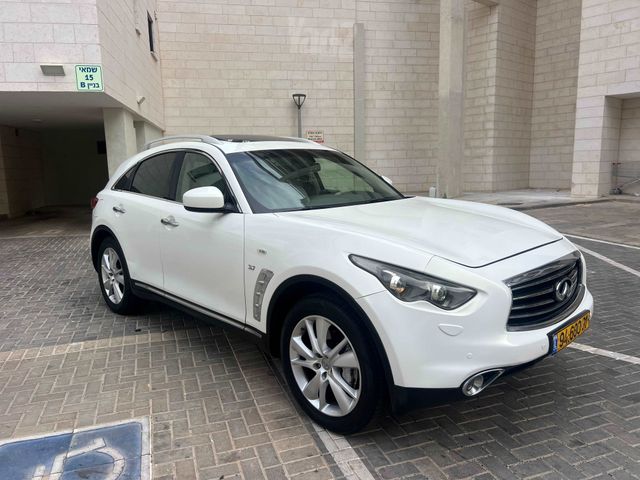 מודעת רכב אינפיניטי QX70