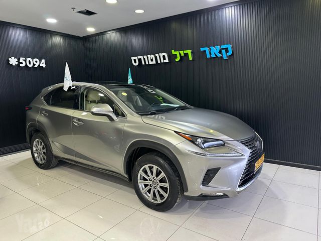 מודעת רכב לקסוס NX