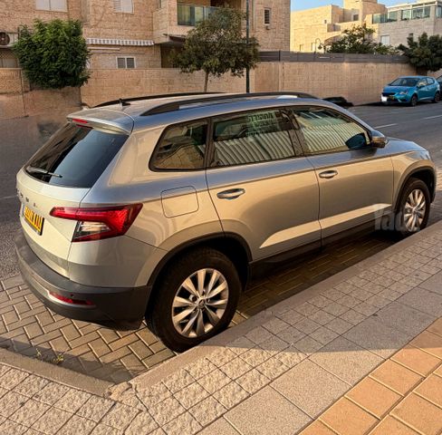 מודעת רכב סקודה קארוק
