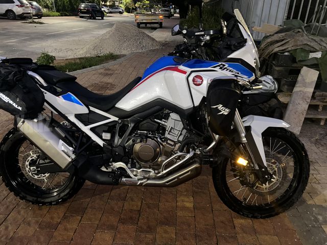 מודעת רכב הונדה אפריקה טווין CRF1100L