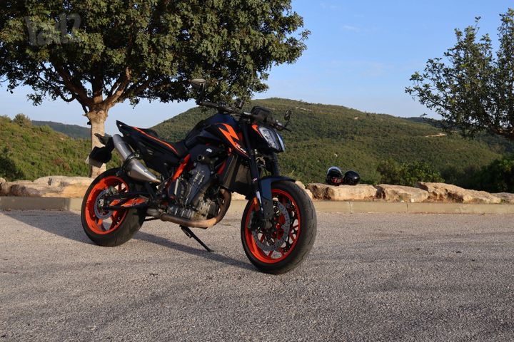 מודעת רכב KTM Naked Duke 890R