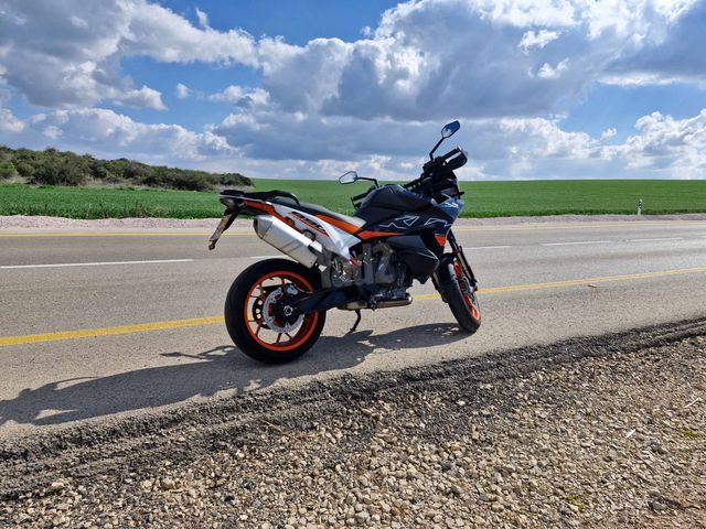 מודעת רכב KTM SuperMoto SMT 890