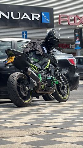 מודעת רכב קאוואסאקי Z900