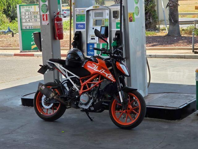 מודעת רכב KTM Naked