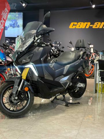 מודעת רכב סאן יאנג ADX400