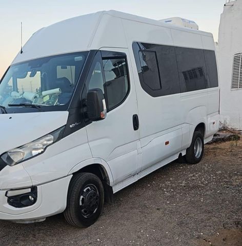 מודעת רכב מיניבוסים ורכבי הסעות