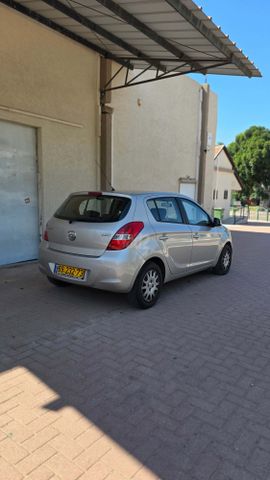 מודעת רכב יונדאי i20 1